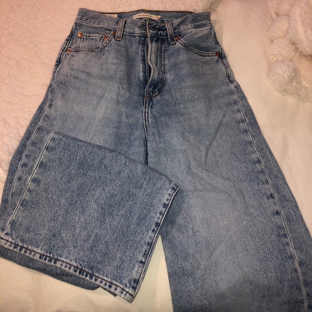 Levi Ribcage Wide Legged Jeans